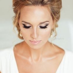 Fix Beauty Co. - Mobile Hair, Makeup, and Airbrush Tanning Kansas City. Wedding Hair and Makeup Leawood Kansas.