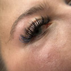 East County Lashes - Hybrid Lashes With Color !