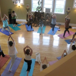 Santosha Yoga Studio - Www.yogaatsantosha.com