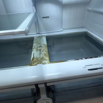 Ricos Cleaning Services - Fridge stains that were not cleaned. - Home Cleaning Near Me - Austin, Texas Ricos Cleaning Services - Fridge stains that were not cleaned. - Home Cleaning Near Me - Austin, Texas