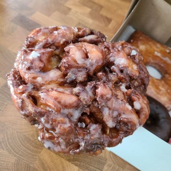 Randy's Donuts - Apple fritter-fills the void left by Ace Donuts(RIP) - Coffee & Tea Near Me - Las Vegas, Nevada Randy's Donuts - Apple fritter-fills the void left by Ace Donuts(RIP) - Coffee & Tea Near Me - Las Vegas, Nevada
