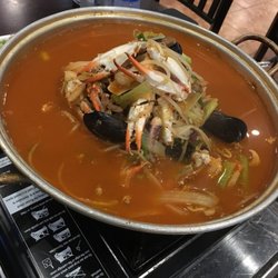 Korean Garden - Spicy seafood soup