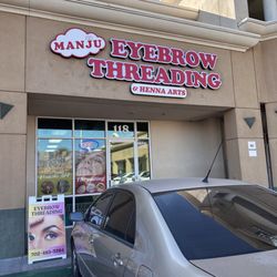 Manju Eyebrow Threading and Henna Art - outside