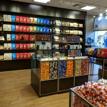 Lindt Chocolate Shop - Chocolatiers & Shops Near Me - Orlando, Florida