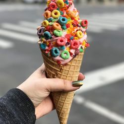 16 Handles - Who needs cereal when you can have 16 Handles frozen yogurt for breakfast?