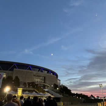 Oakland Arena - Stadiums & Arenas Near Me - Oakland, California Oakland Arena - Stadiums & Arenas Near Me - Oakland, California