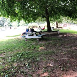 Glen Burnie Park Swim Club - Plenty of seating