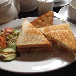 Breakfast sandwich