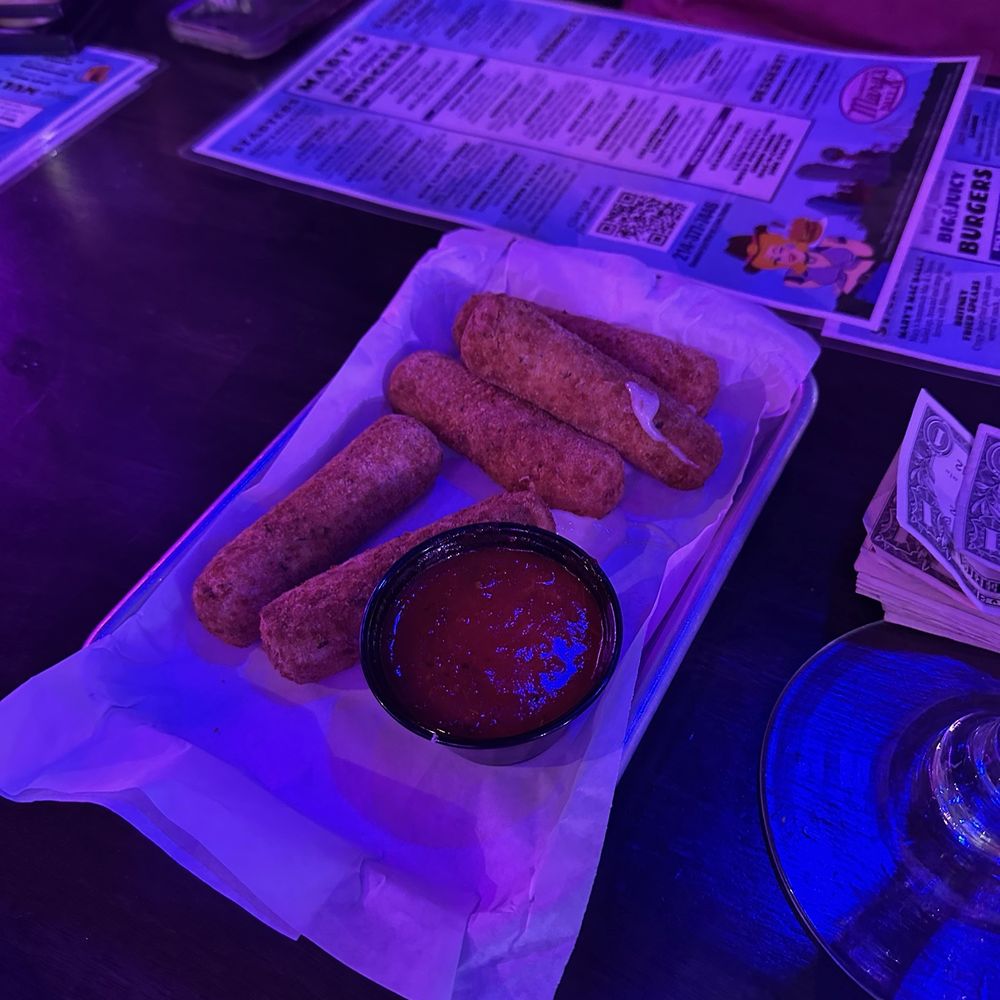 Hamburger Marys - Cabaret Near Me - Dallas, Texas Hamburger Marys - Cabaret Near Me - Dallas, Texas