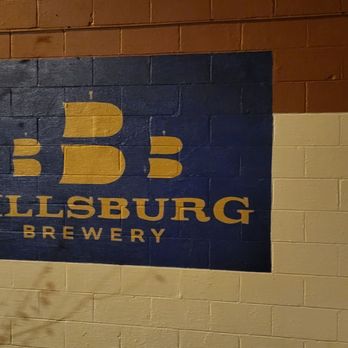 Billsburg Brewery - Sign outside - Breweries Near Me - Williamsburg, Virginia