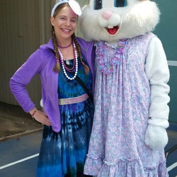 Absurd Entertainment - Gold River Racquet Club just Loves inviting us to their party every year, & we love them too! - Clowns Near Me
