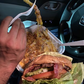 Lucky Guys No 2 - Bacon, Avocado, Cheeseburger and an order of À la cart chili cheese fries - Mexican Near Me - Downey, California Lucky Guys No 2 - Bacon, Avocado, Cheeseburger and an order of À la cart chili cheese fries - Mexican Near Me - Downey, California