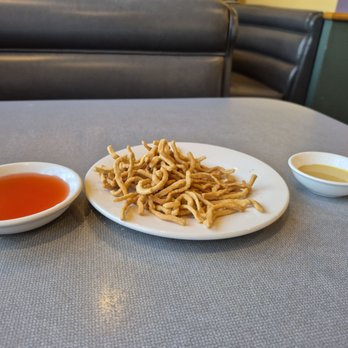 China Palace Restaurant - Fried noodles - Chinese Near Me - Tustin, California