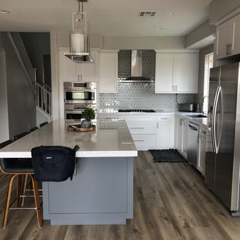 Precise Flooring & Showers - Floor and backsplash - Flooring Near Me Precise Flooring & Showers - Floor and backsplash - Flooring Near Me