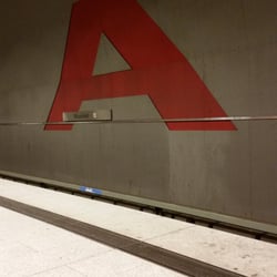 U-Bahn-Haltestelle Moosfeld - Mosfelder Ubahn