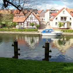 Eldepromenade / Hafen