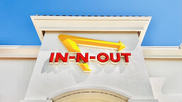 In-N-Out Burger by null