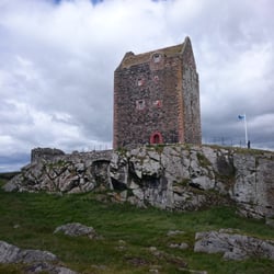 Smailholm tower