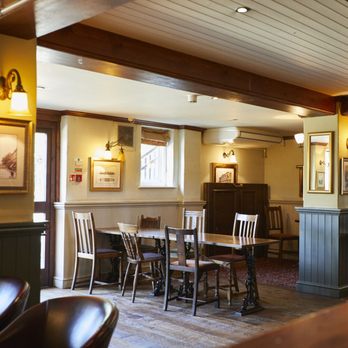 The Black Horse - The Black Horse - dine in pleasant surroundings - Pubs Near Me - London, XGL The Black Horse - The Black Horse - dine in pleasant surroundings - Pubs Near Me - London, XGL
