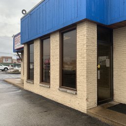 Exterior photo of Breakfast and Burgers - Saint Louis, Missouri Exterior photo of Breakfast and Burgers - Saint Louis, Missouri