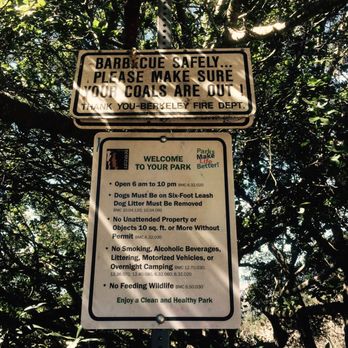 Glendale La Loma Park - Even has a BBQ area! - Parks Near Me - Berkeley, California