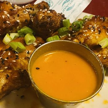 Moose's Tooth - Chicken wings - Pizza Near Me - Anchorage, Alaska