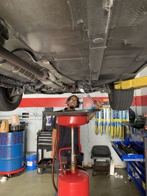 Suspension service - A healthy suspension is really important to keep your car ready. Suspension service - A healthy suspension is really important to keep your car ready.