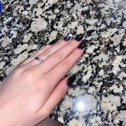 Lavish Nails - Nails