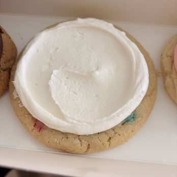 Crumbl - Redding - The Rainbow shake cookie quality went - Bakeries Near Me - Redding, California Crumbl - Redding - The Rainbow shake cookie quality went - Bakeries Near Me - Redding, California