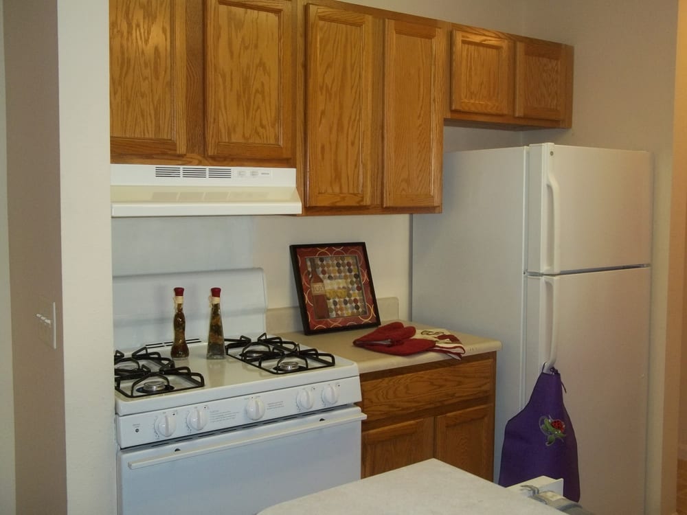 MAPLEVIEW APARTMENTS 17 Photos 1180 Genei Ct E, Saginaw, Michigan