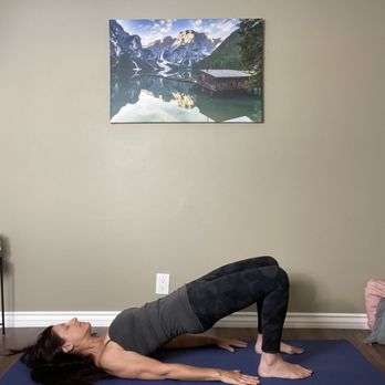 Lindsay Robles - Yoga Near Me Lindsay Robles - Yoga Near Me