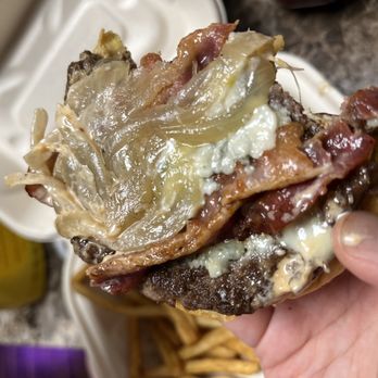 Honolulu Burger Company - Kaimuki - The only amount of Blue cheese in the Blue Hawaii burger. A small smudge smeared into one edge of the burger - Burgers Near Me - Honolulu, Hawaii Honolulu Burger Company - Kaimuki - The only amount of Blue cheese in the Blue Hawaii burger. A small smudge smeared into one edge of the burger - Burgers Near Me - Honolulu, Hawaii