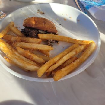 Scarlet Kitchen & Bar - Kids burger with fries - Breakfast & Brunch Near Me - Red Wing, Minnesota Scarlet Kitchen & Bar - Kids burger with fries - Breakfast & Brunch Near Me - Red Wing, Minnesota