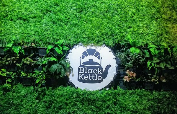 Black Kettle by null