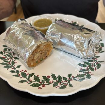 Cocuyo’s Restaurant - Carnitas burrito - Mexican Near Me - Soledad, California