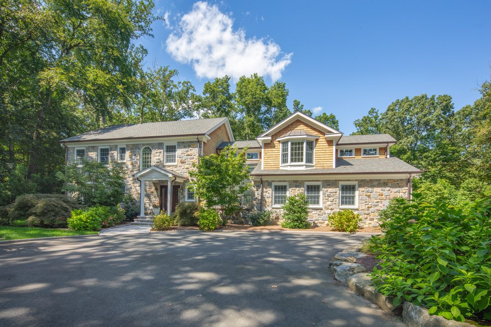 THE MAHER DRURY TEAM SHANNON DRURY/SUE MAHER DRURY 71 Photos 20