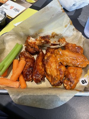 Buffalo Wild Wings by null
