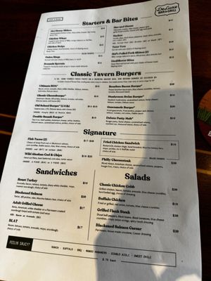 Deluxe Bar & Grill by null