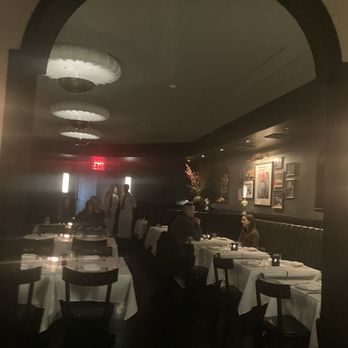 Danny's - Great room - American Near Me - New York, New York