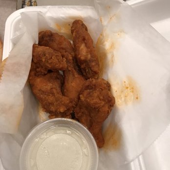 Tony's Pizzeria - Pizza Near Me - Newark, New Jersey