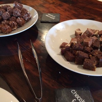 Cambridge Mill - Dry and barely edible macaroon and really gummy fudge that is too sugary and not enough chocolate - Breakfast & Brunch Near Me - Cambridge, Ontario