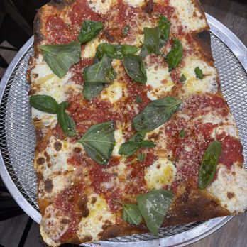 Zazas Pizzeria - Pizza Near Me - Chicago, Illinois Zazas Pizzeria - Pizza Near Me - Chicago, Illinois