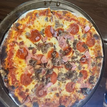 Chill Bar & Grill - Large 14" Meat Lover pizza - Pizza Near Me - Las Vegas, Nevada