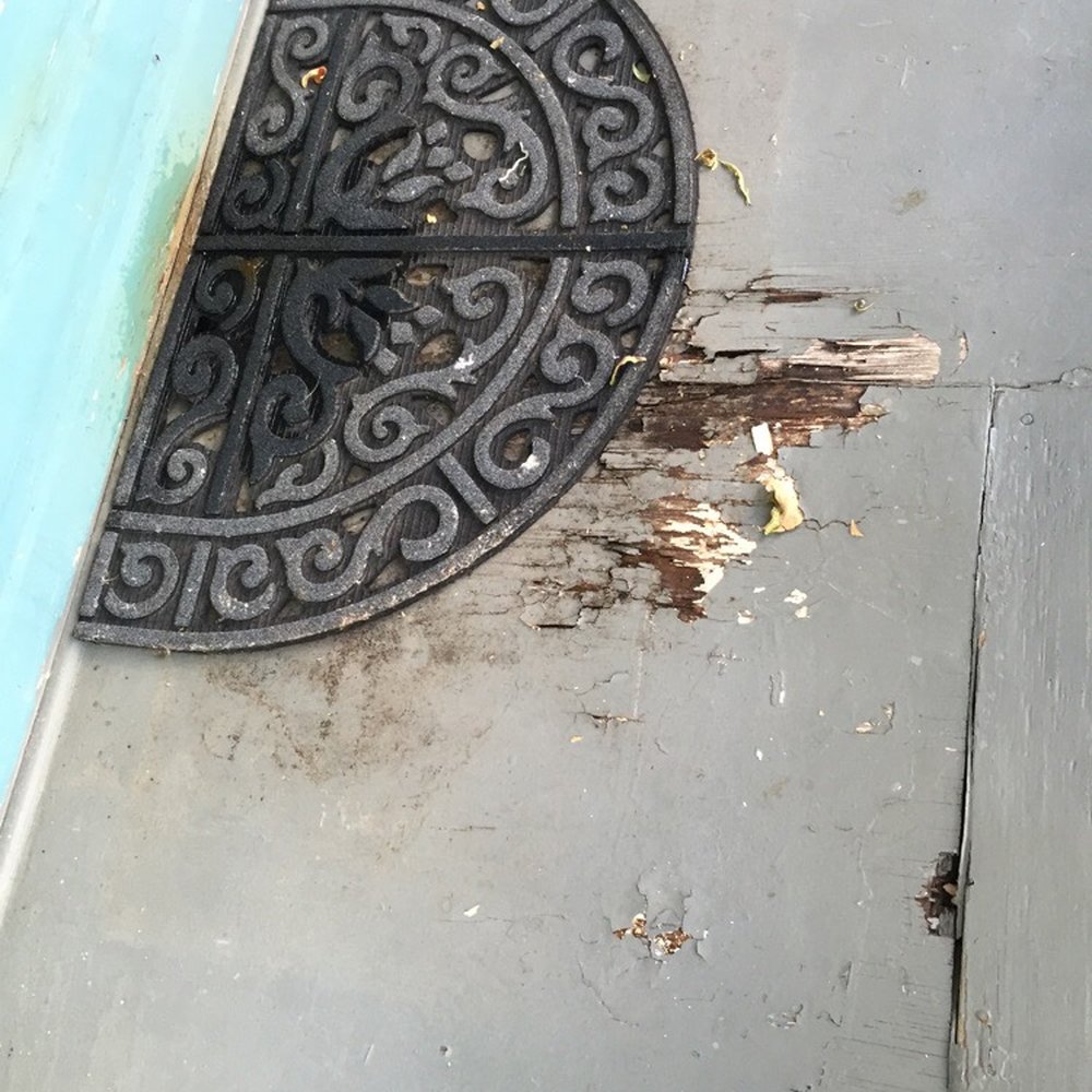 Inn On The Riverwalk - This is what not to do when you have an AC unit that drips perpetually. - Bed & Breakfast Near Me - San Antonio, Texas Inn On The Riverwalk - This is what not to do when you have an AC unit that drips perpetually. - Bed & Breakfast Near Me - San Antonio, Texas