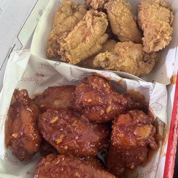 bb.q Chicken Bergenfield - 1/2 & 1/2 wings - Korean Near Me - Bergenfield, New Jersey bb.q Chicken Bergenfield - 1/2 & 1/2 wings - Korean Near Me - Bergenfield, New Jersey