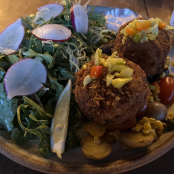 Tokeland - Crab and crawfish cakes - Breakfast & Brunch Near Me - Tokeland, Washington Tokeland - Crab and crawfish cakes - Breakfast & Brunch Near Me - Tokeland, Washington
