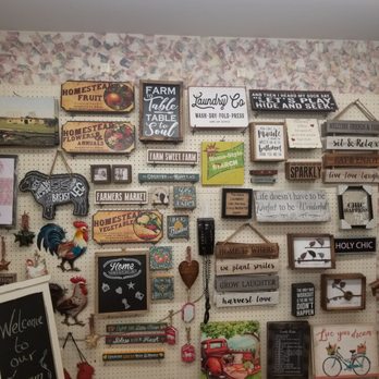 Vidler's 5 & 10 - Plaques - Gift Shops Near Me - East Aurora, New York