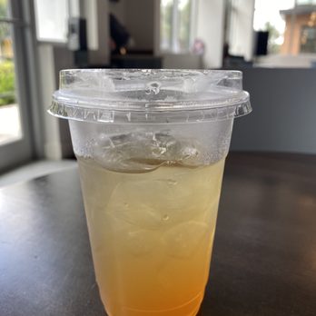 Bynx - Peach tea - Coffee & Tea Near Me - Orlando, Florida