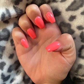 Fresh Nails - Right hand - Nail Salons Near Me - Riverdale, Utah