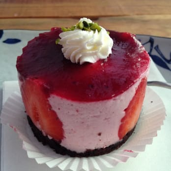 Kaffee Kirsche - Strawberry tart - Coffee & Tea Near Me - Berlin, BE Kaffee Kirsche - Strawberry tart - Coffee & Tea Near Me - Berlin, BE